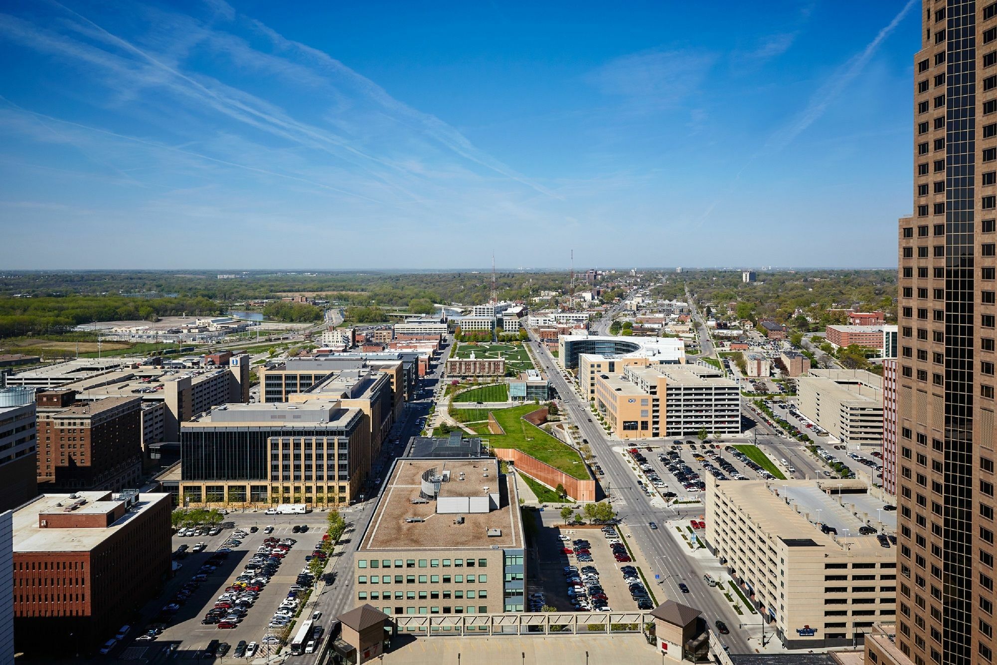 Des Moines Marriott Downtown Hotel Exterior photo